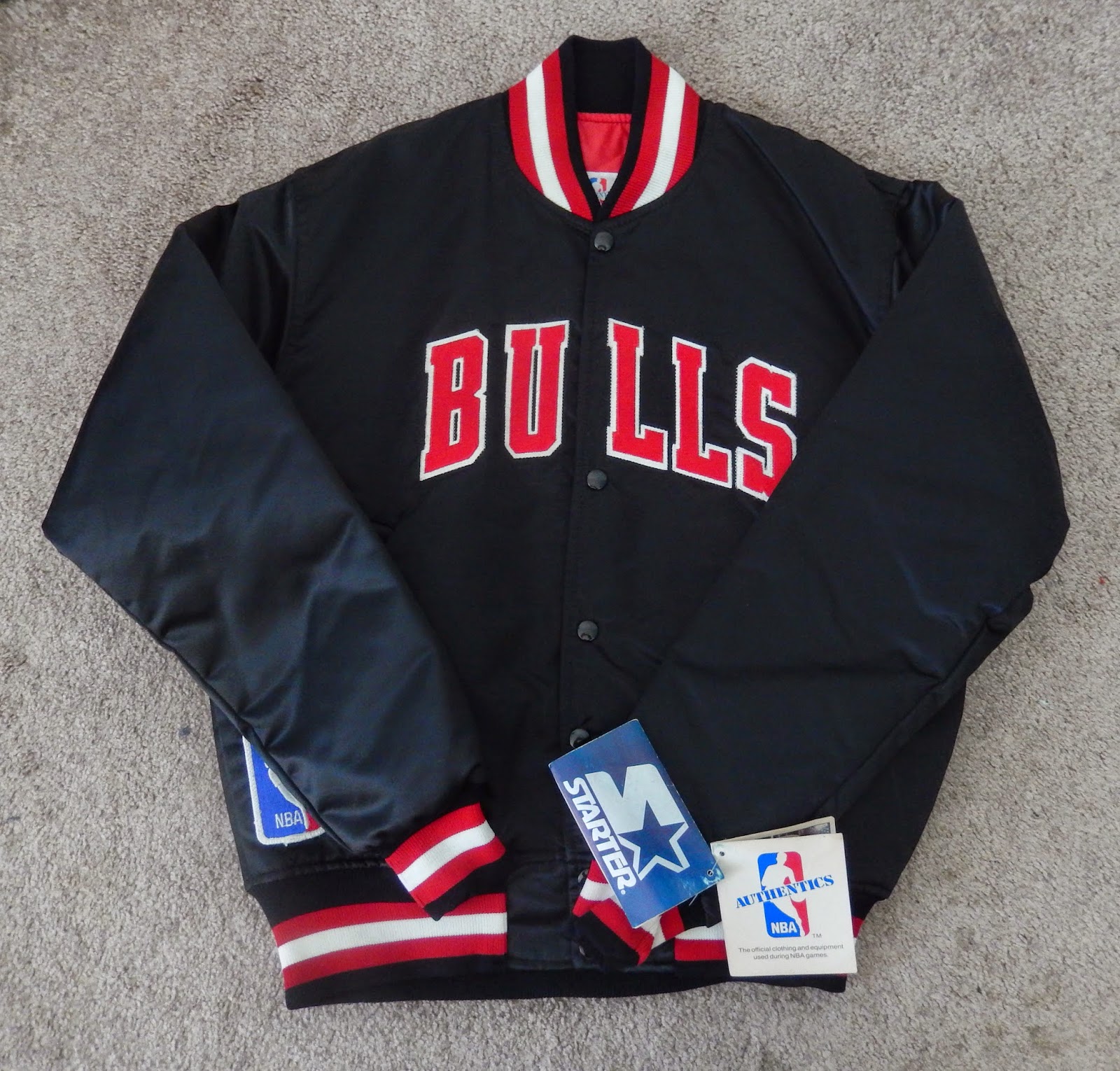 Vintage Sports Apparel: NEW WITH TAGS VINTAGE CHICAGO BULLS STARTER ...