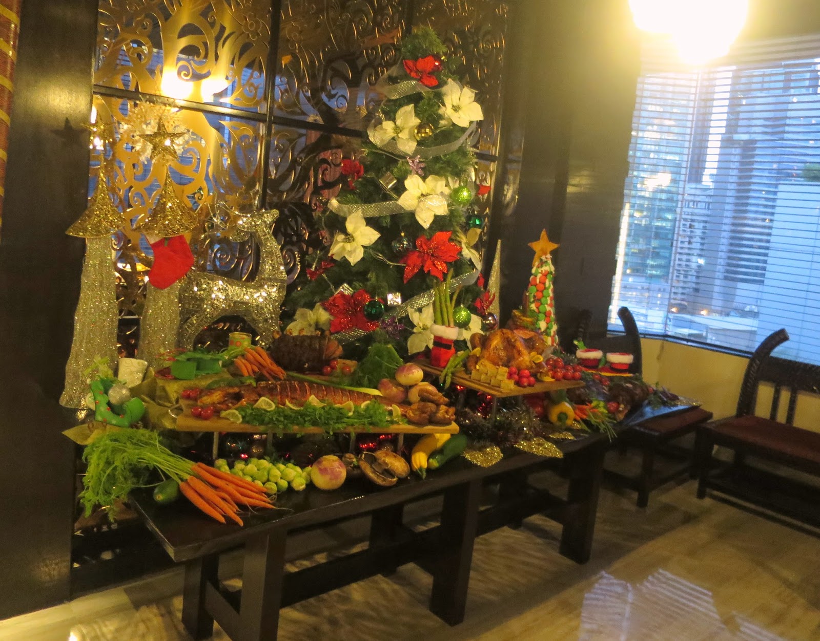 Have Your Cake and Eat It Too: Christmas Dinner at Makan Kitchen