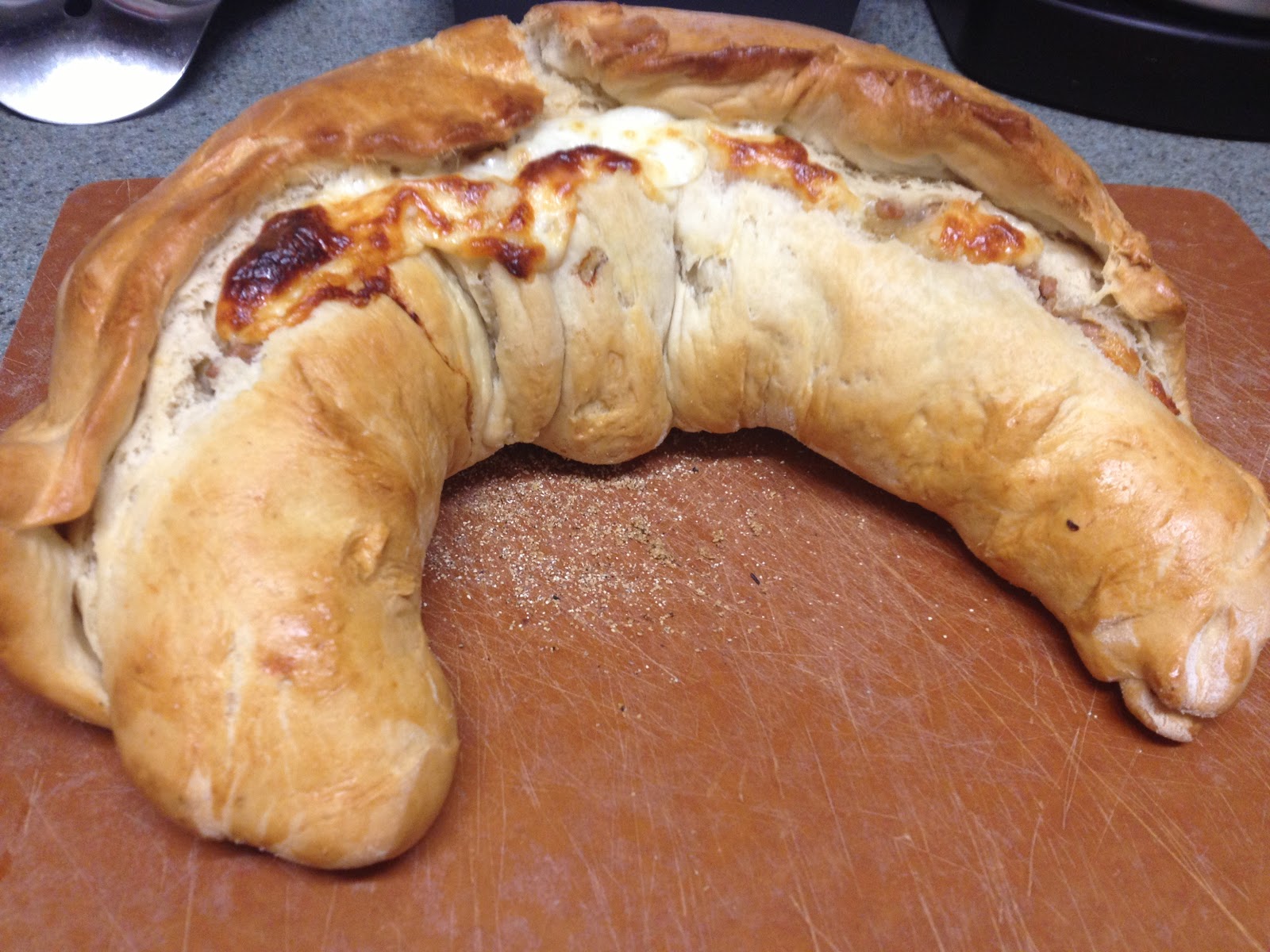 Fare La Scarpetta Bread Stuffed with Sausage and Cheese