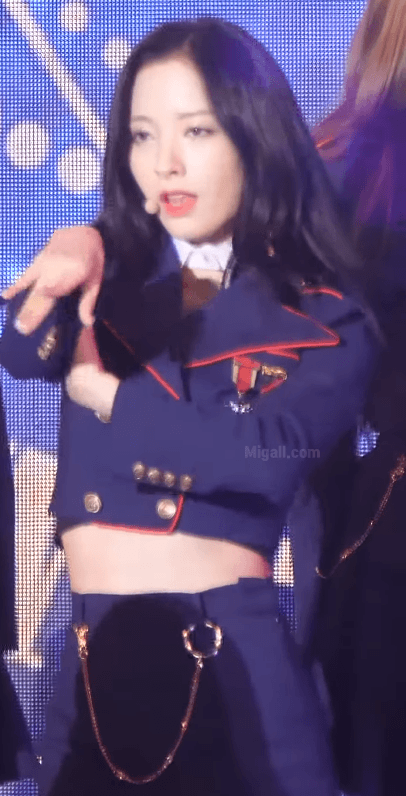 우주소녀 보나 파란색 제복