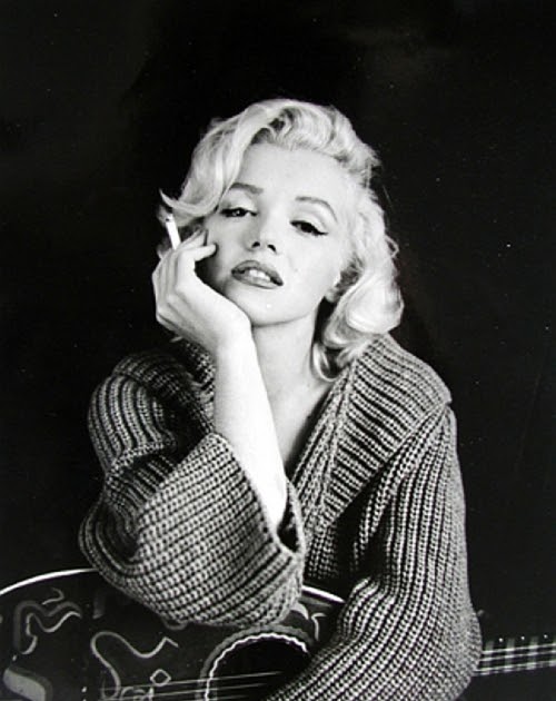 The Cathode Ray Mission: Femme Fatale Friday: Marilyn Monroe