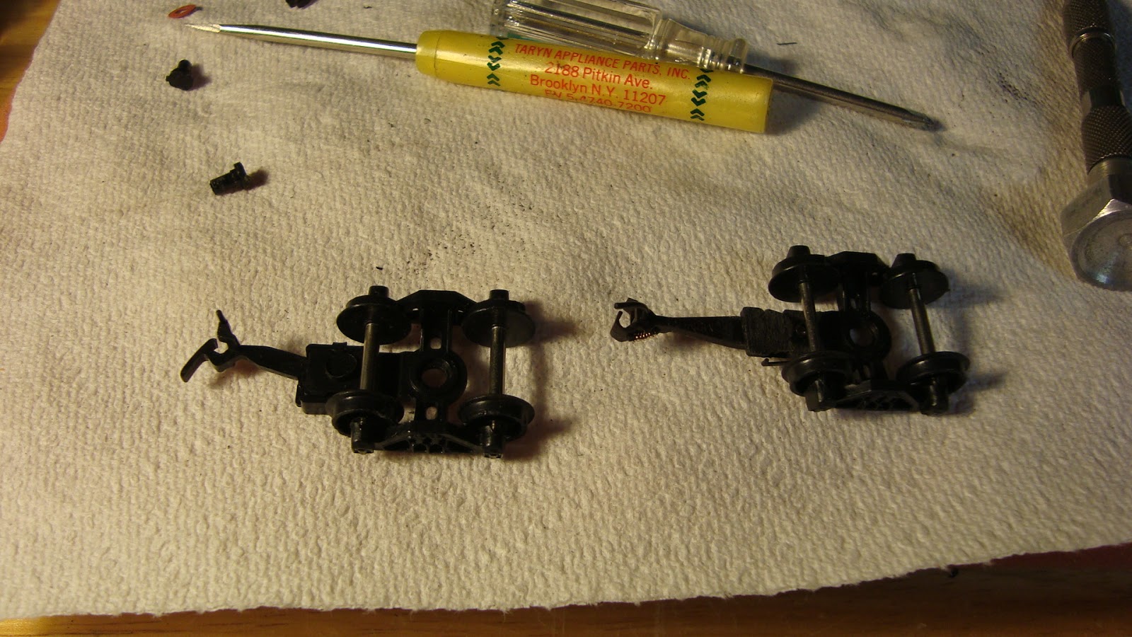 New York Central Train Layout: Upgrading a Bachmann 89' Tri-Level Auto