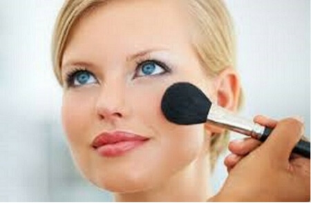 عمل مكياج  عمل مكياج