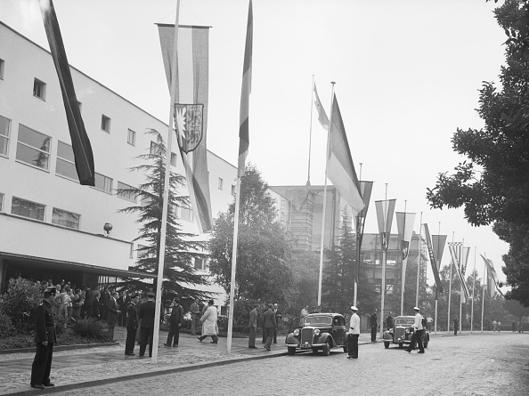 1949. The Fragile Beginnings of the Federal Republic of