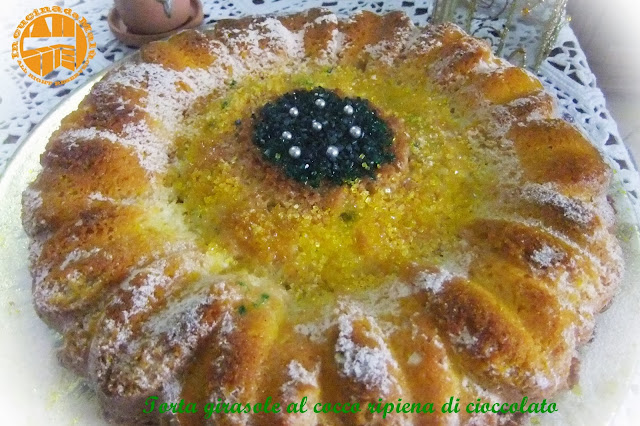 torta girasole al cocco ripiena di cioccolato