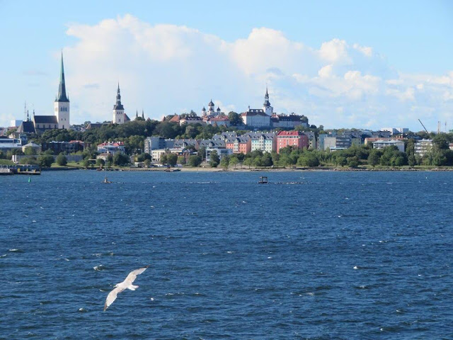 Ferry de Estocolmo para Tallinn