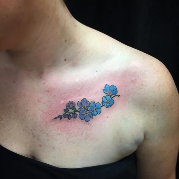 Tatuagens femininas na clavícula Tatuagens femininas na clavícula
