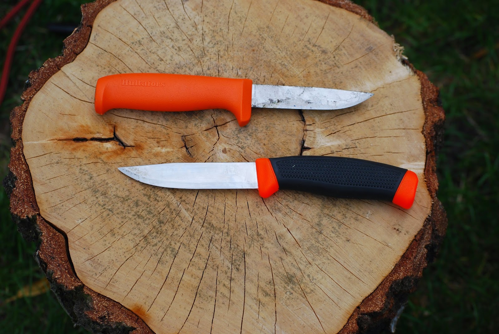 Bushcraft Education The Knife You WANT vs The Knife You NEED (Part 1)
