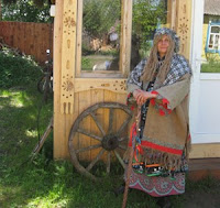 http://prazdnichnyymir.ru/prazdnik-skazok/6423/pust-ja-jaga-stihi-pro-babu-jagu-i-ee-kompaniiju-/