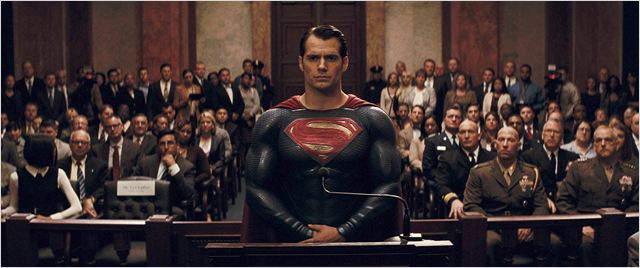 Superman en El Amanecer de la Justicia