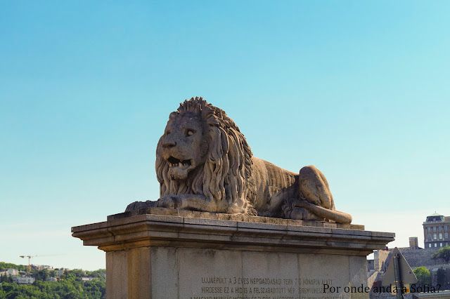 Lion Budapest Széchenyi Lánchíd