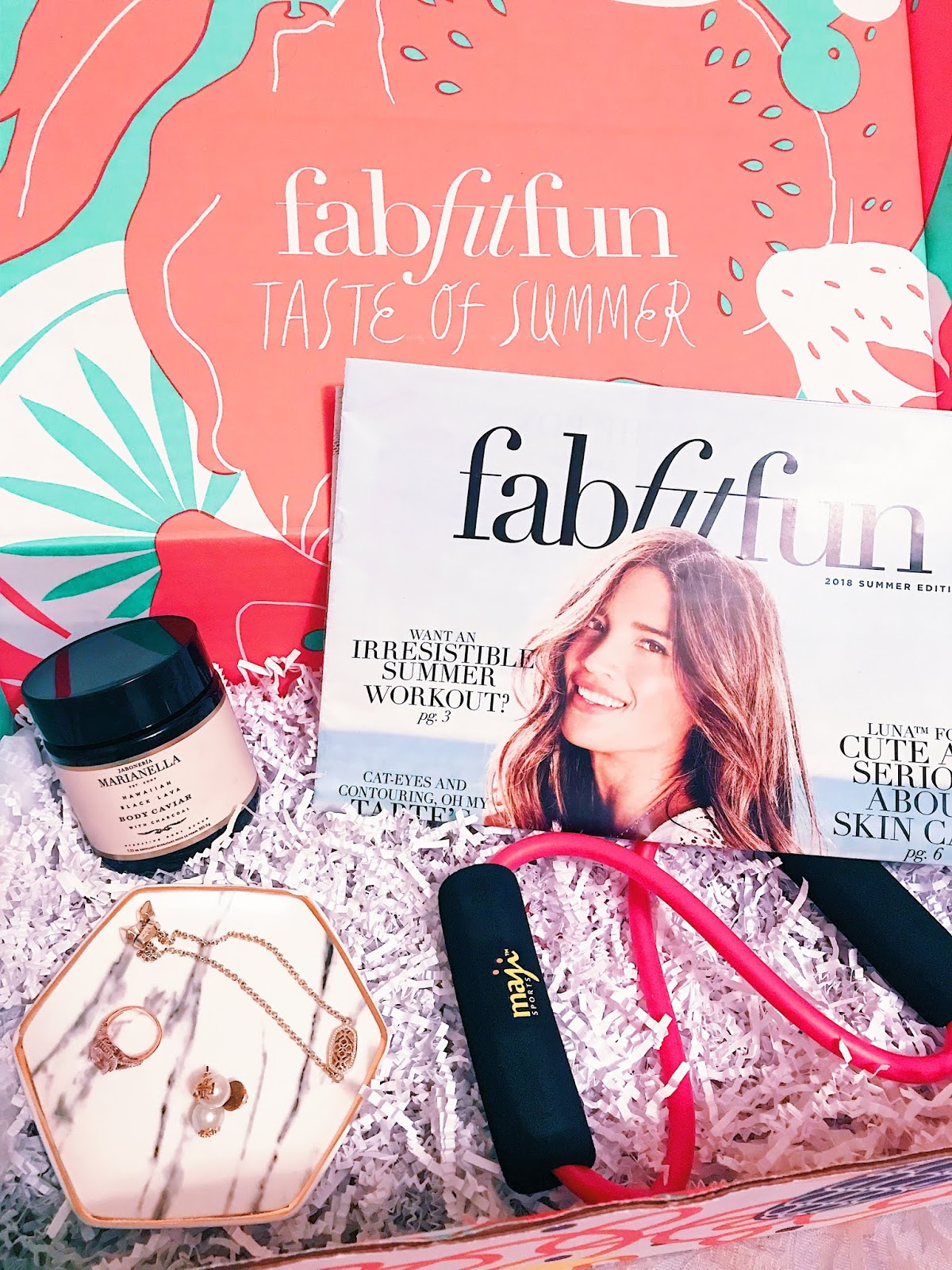 FAB FIT FUN SUMMER BOX Luxe Be A Lady