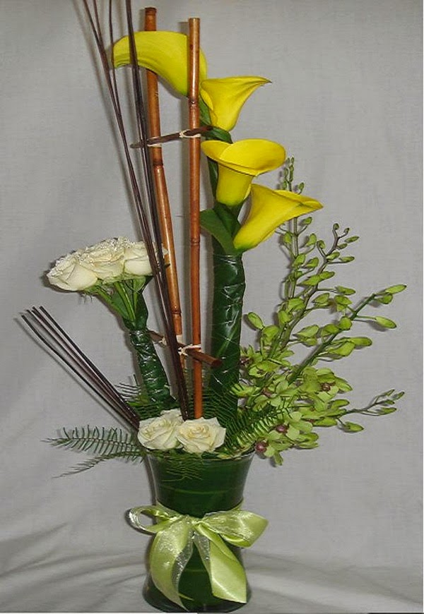 How to create a vase with bamboo