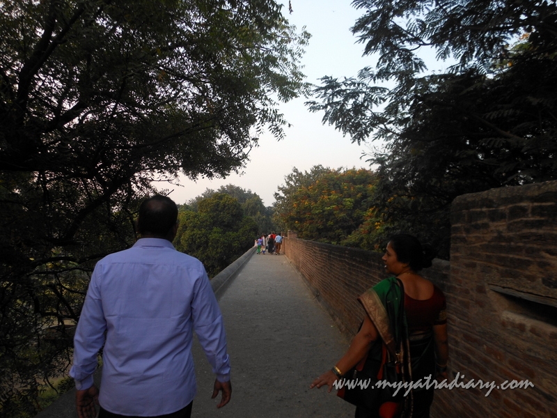 Walkway along the perimeter at Shaniwar wada fort, Pune Walkway along the perimeter at Shaniwar wada fort, Pune