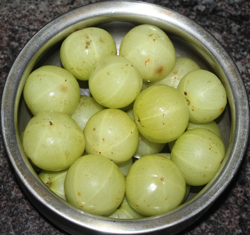 Ruchi Ruchi Aduge: Nellikayi Uppinakayi / Gooseberry Pickle