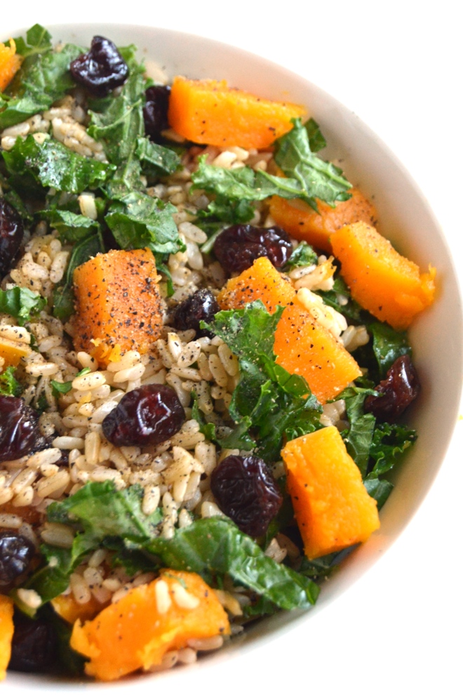 Butternut Squash, Kale and Cranberry Rice is simple to make, nutritious and tasty with a homemade apple cider vinaigrette! www.nutritionistreviews.com