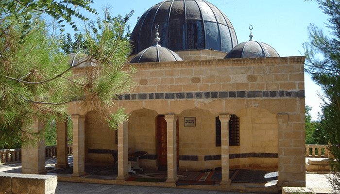 Hazreti Eyüp Kimdir Hazreti Eyüp Hayatı ve Mucizeleri