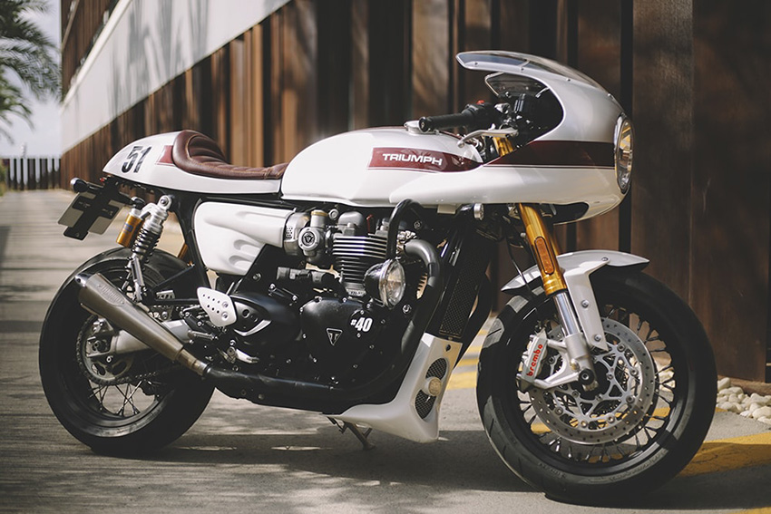 Thruxton 1200 cafe racer by Tamarit Motorcycles.