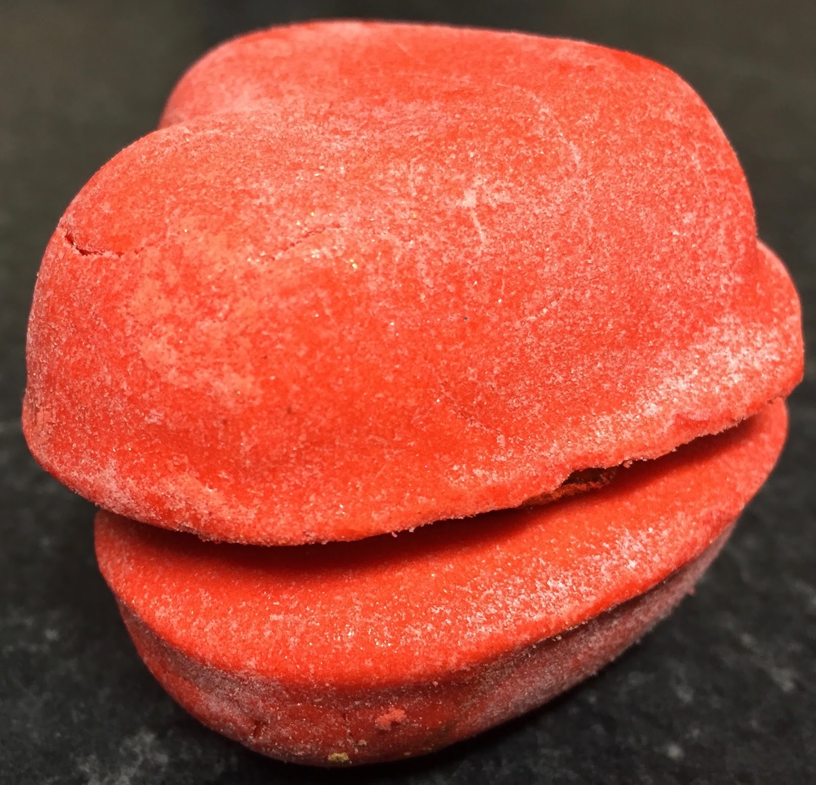 All Things Lush UK Heart Throb Bubbleroon