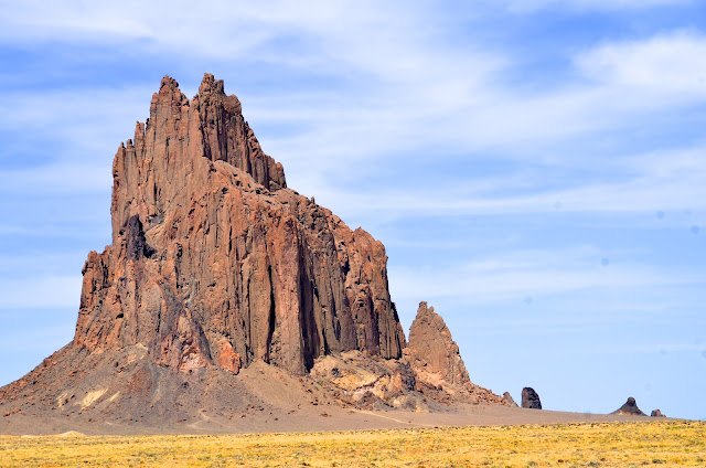 six hours on sunday: The Land of Enchantment