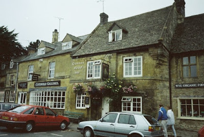 Queens Head Inn Stow on the Wold 14th August 1988 (c) Alan Winfield