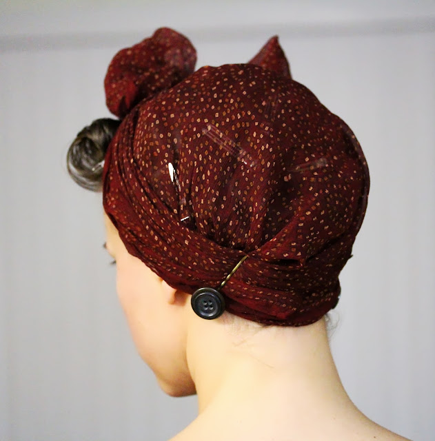 How to Tie a Vintage Style Head Scarf Bow ~ ChatterBlossom #pincurl #vintage #retro #hairstyle #hair