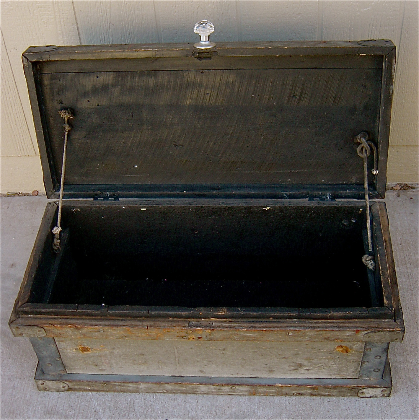 The Backyard Boutique by Five to Nine Furnishings Vintage Toy Box with