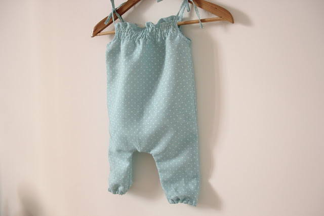 Ropa de bebe DIY coser jumpsuit bebe patrones gratis