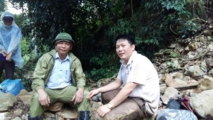 Toan canh ngay thu hai giai cuu cac nan nhan dao vang bi mac ket - Anh 17