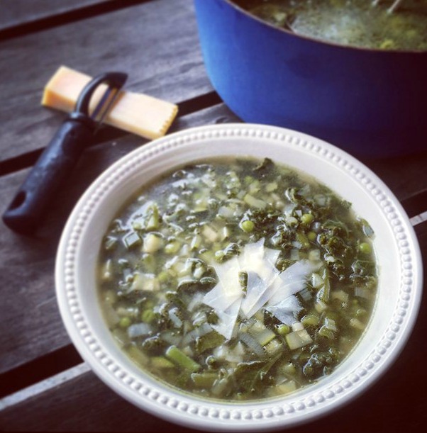 Lean & Mean Green Vegetable Soup #soupunder100calories
