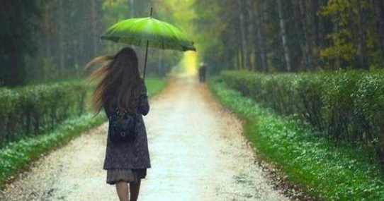 4 Kelemahan Wanita Yang Selalu dimanfaatkan Pria - LITERASIKU