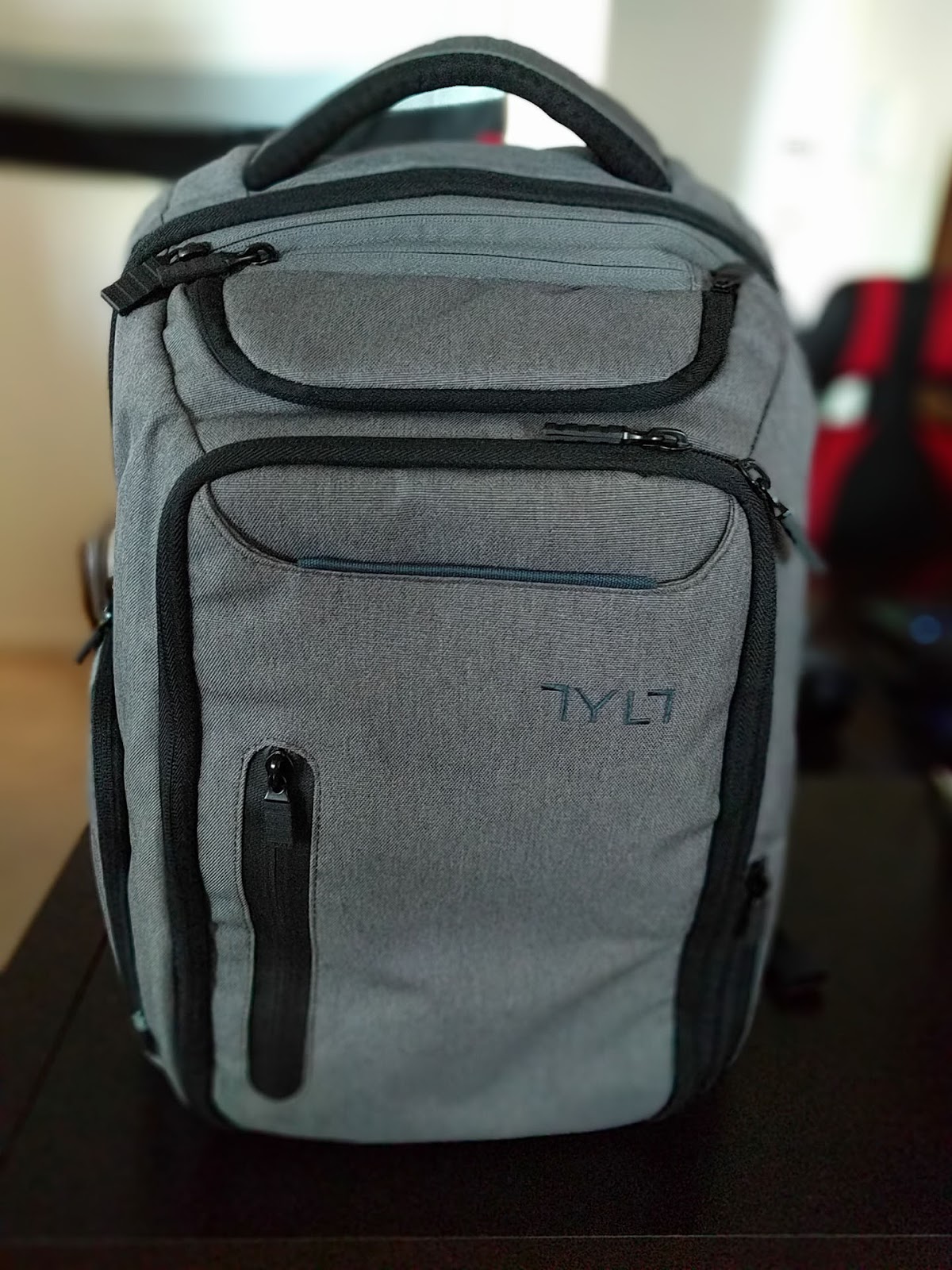 tylt energi pro power backpack with charging station