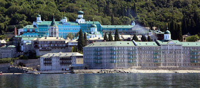 Το ΥΠΕΞ «έκλεισε τις πόρτες» για τους Ρώσους προσκυνητές στο Άγιο Όρος: «Η Ελλάδα δεν μας δίνει βίζα»  