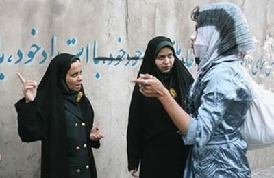 Association Humanitaire: Iran: Women to be flogged on the spot!