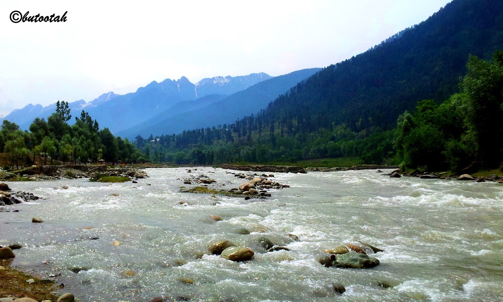 National Highway 1 Spectacles on Himalayan road between Ganderbal and Kargil city (SrinagarLeh