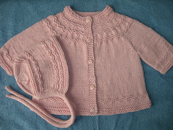 Daily Knitting Patterns: Seamless Yoked Baby Sweater