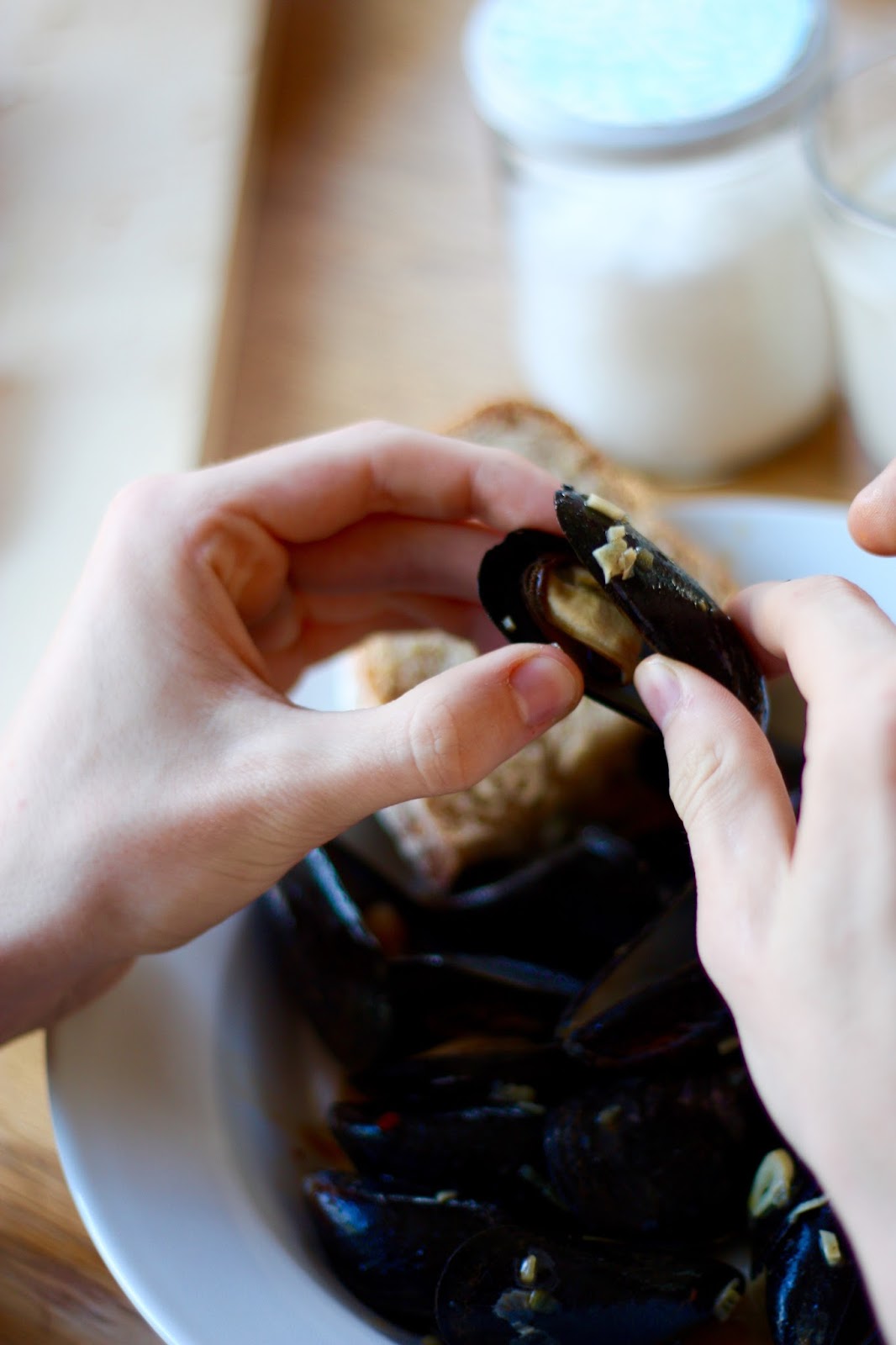 ben and birdy Smoky, Spicy RestaurantStyle Mussels (+ a winner!)