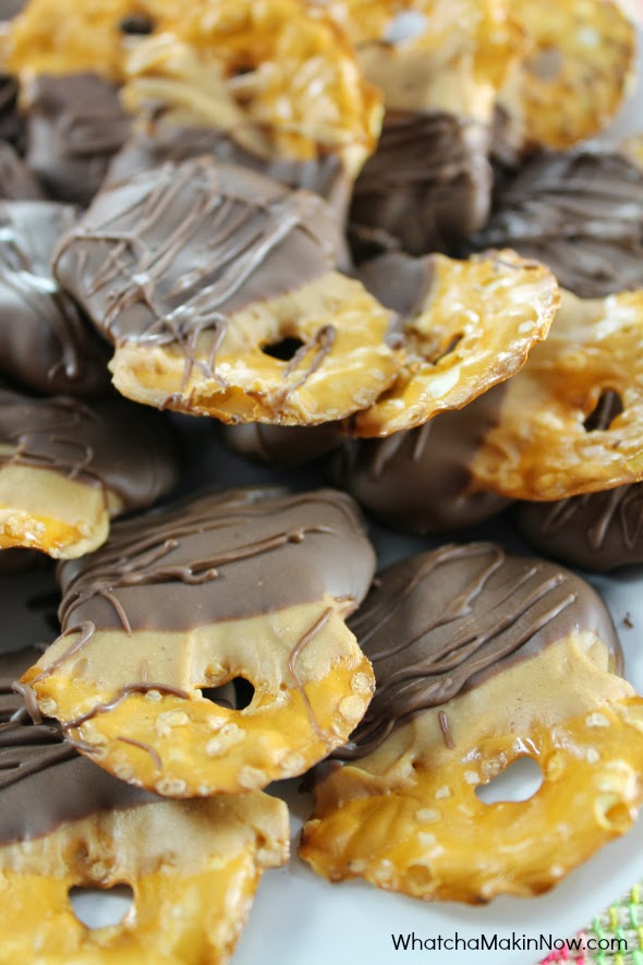 Double Dipped Pretzel Chips - (Reese's PB Chips and Chocolate Chips) - quick and easy treat for the Holidays!