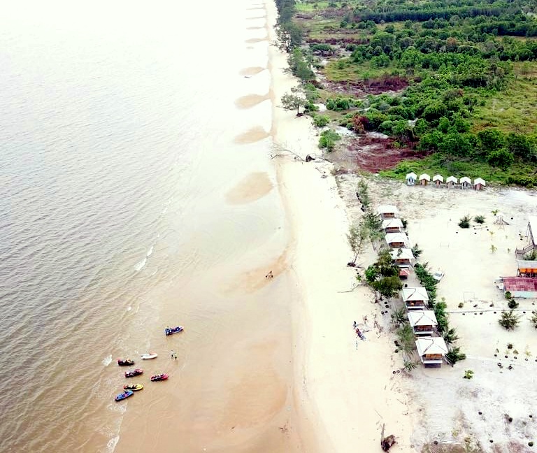 Objek Wisata Pantai Ujung Pandaran Kotawaringin Timur
