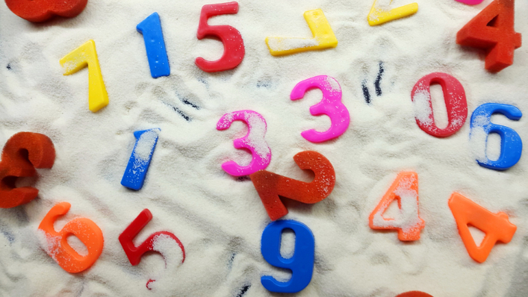 сенсорные цифры. тактильные цифры монтессори. тактильный набор "шершавые цифры". развивающие карточки из фетра. пособия из фетра.