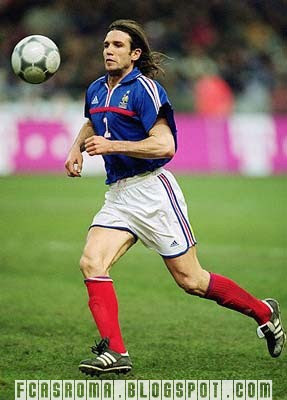 Vincent Candela playing for France.