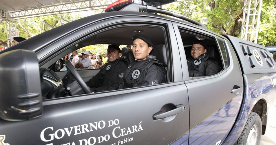 GTA 5 VIDA REAL - TIRO NO ENCONTRO DE CARROS REBAIXADOS! DEU POLÍCIA e T