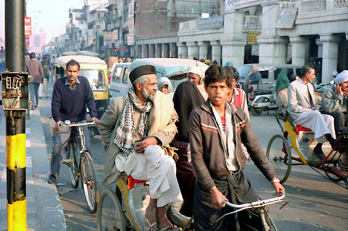 New Delhi, Connaught Place, © L Gigout, 1991