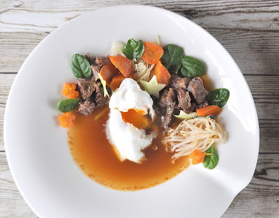 Phở bò Vietnamesische Rindersuppe
