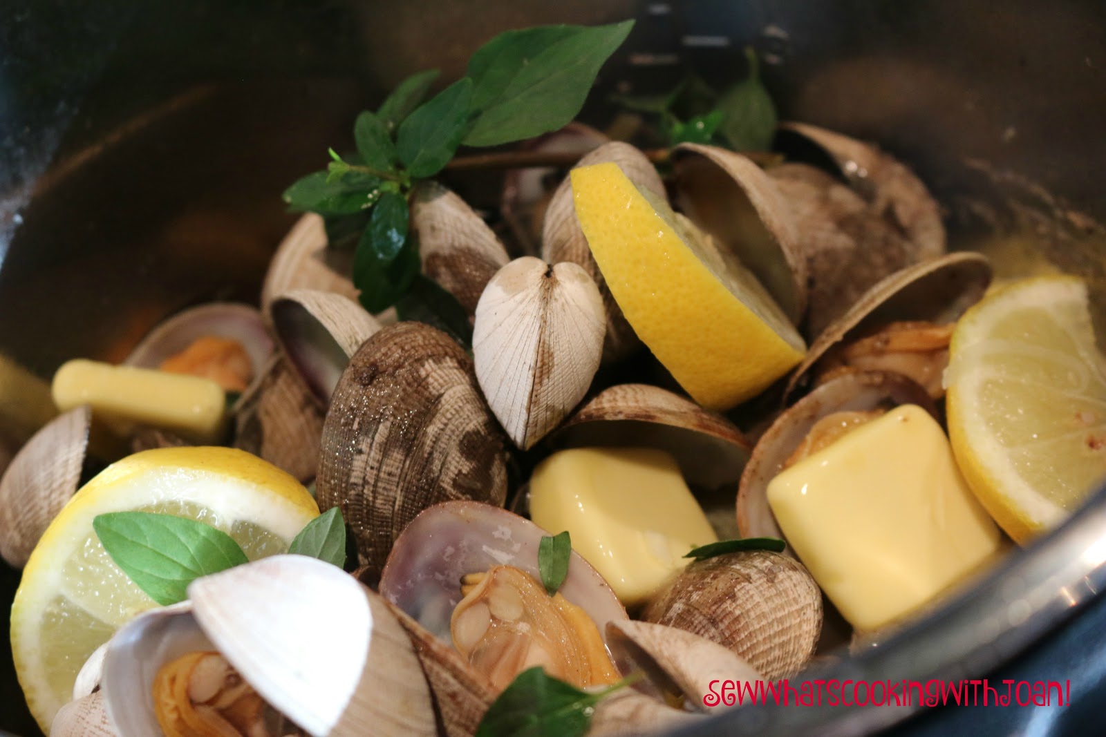 Sew what's cooking with Joan! Instant Pot Manilla Clams with Bacon