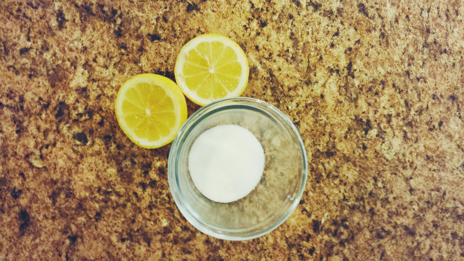 Simply Skincare Brightening lemon facial exfoliator