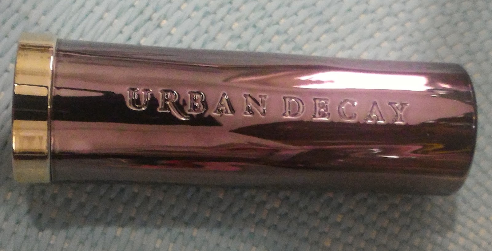 Noretta MakeUp and Beauty URBAN DECAY VICE LIPSTICK in "Hitch Hike