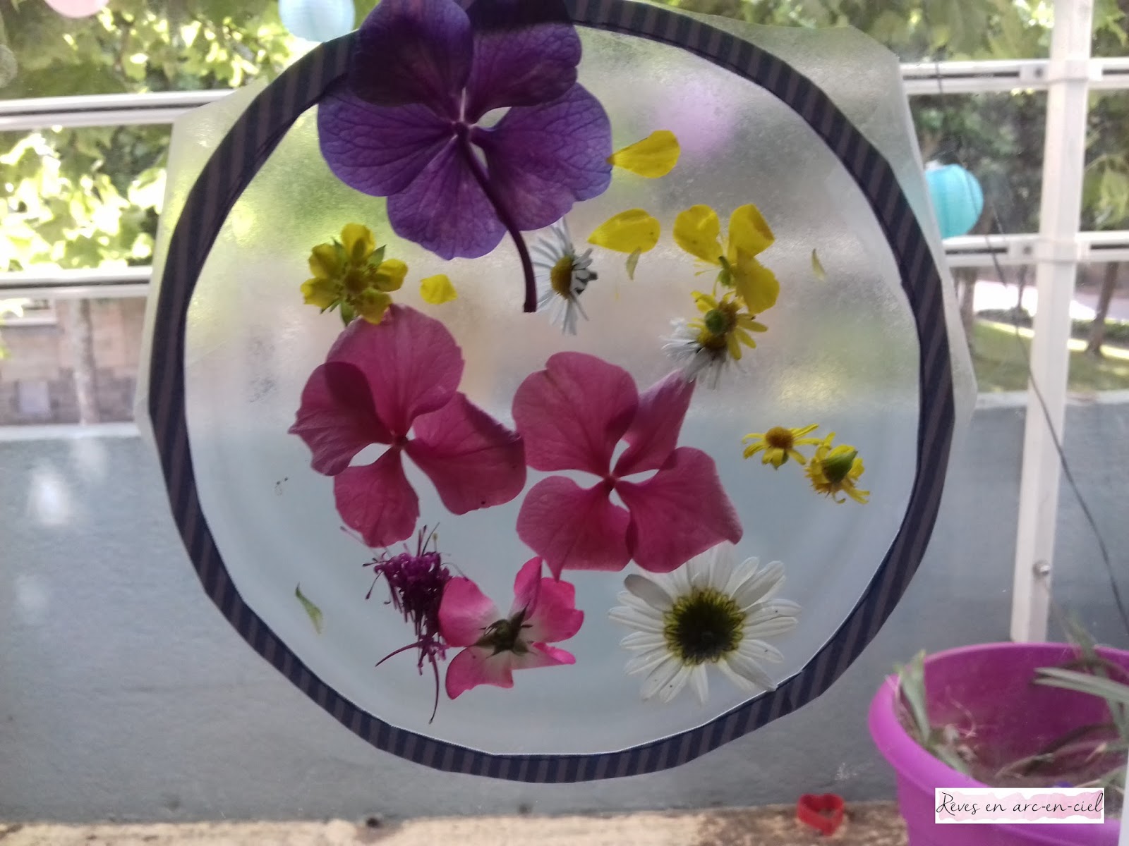 Attrape soleil fleuri | Rêves en arc en ciel