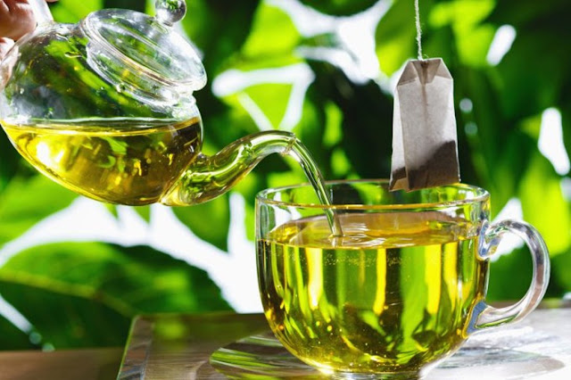 Chá verde,Chá emagrecedor,perda de peso,colesterol,reeducação alimentar,previne envelhecimento,melhora humor,acelera metabolismo,promove saciedade,emagrece