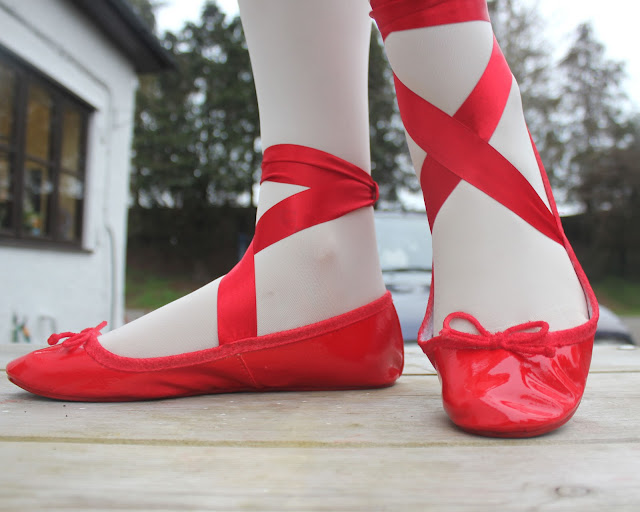 Bethany D.I.Y Shiny red ballet style shoes